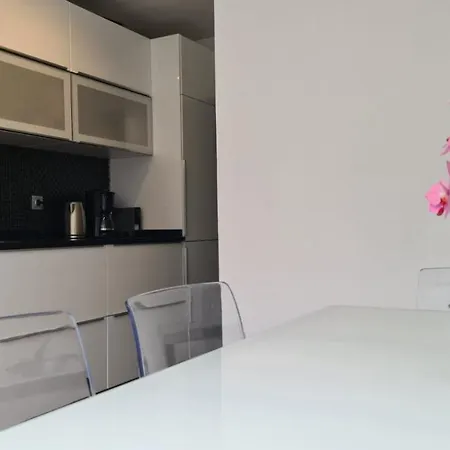 Апартаменты Jardines De Banus Марбелья