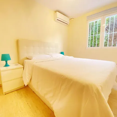 Apartment Jardines De Banus